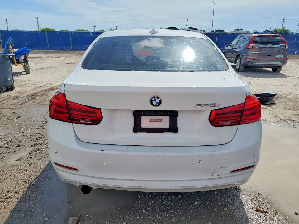 Продаж на аукціоні авто 2017 Bmw 320, vin: WBA8E1G59HNU13266, номер лоту: 66256176