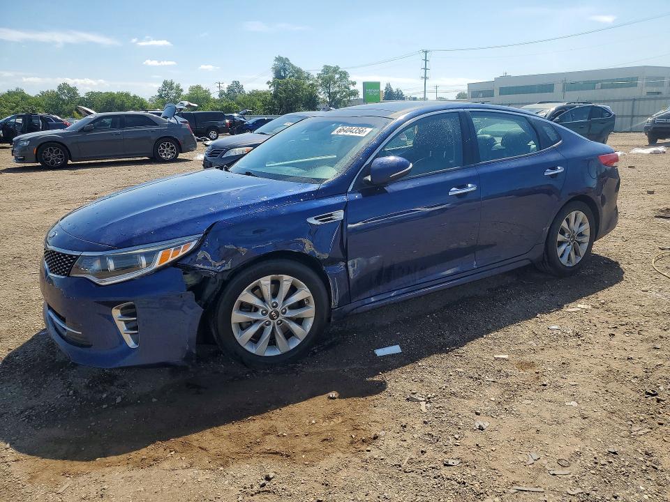 2017 Kia Optima მანქანა იყიდება აუქციონზე, vin: 5XXGU4L31HG152279, აუქციონის ნომერი: 66404356