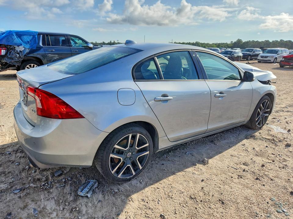 Продажа на аукционе авто 2017 Volvo S60, vin: YV126MFL4H2438188, номер лота: 64505766