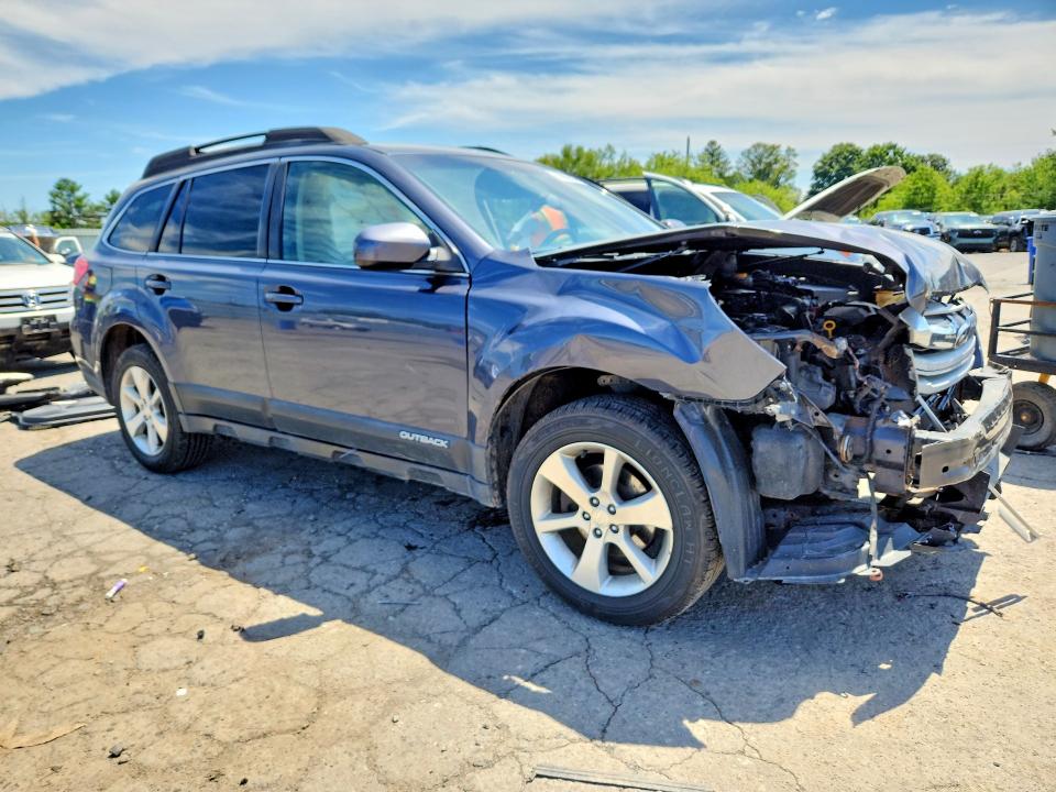 63802896 :رقم المزاد ، 4S4BRBLC7E3287855 vin ، 2014 Subaru Outback مزاد بيع