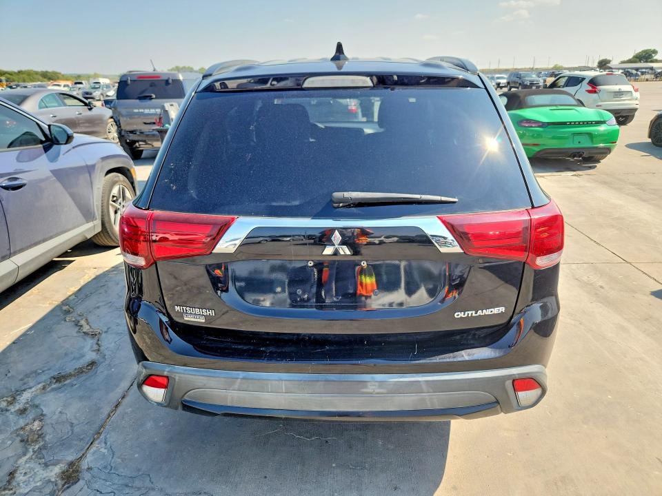 Aukcja sprzedaży 2018 Mitsubishi Outlander, vin: JA4AD3A32JZ021989, numer aukcji: 63886046