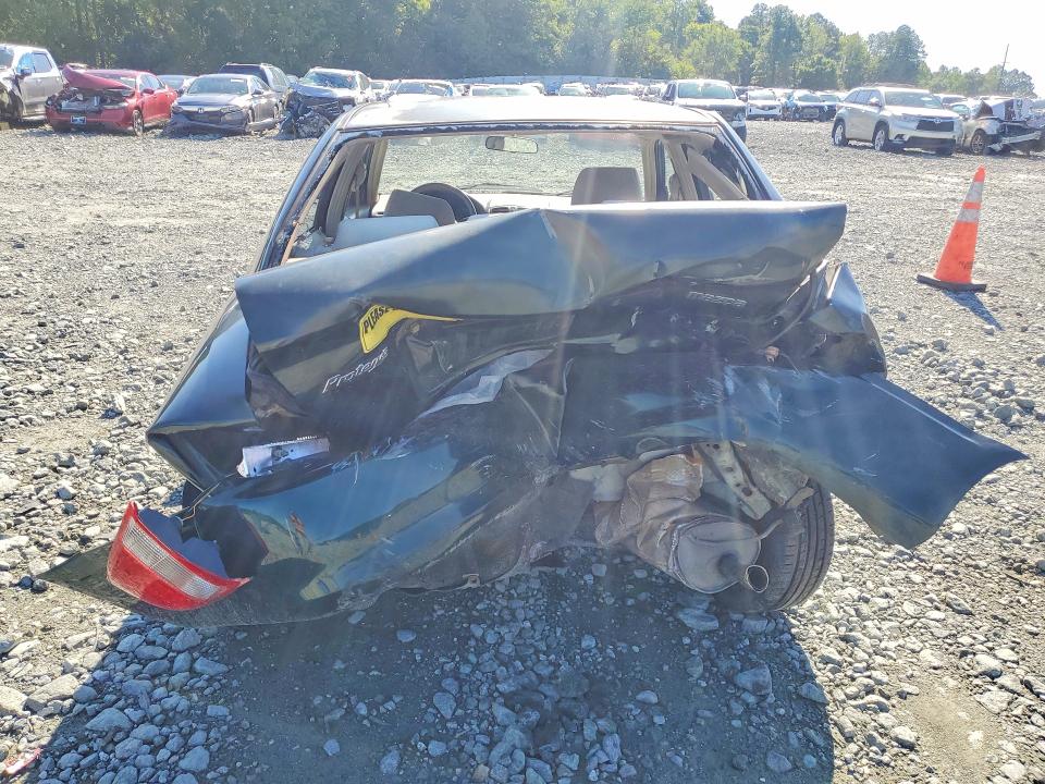 2002 Mazda Protege მანქანა იყიდება აუქციონზე, vin: JM1BJ225720637013, აუქციონის ნომერი: 64429036