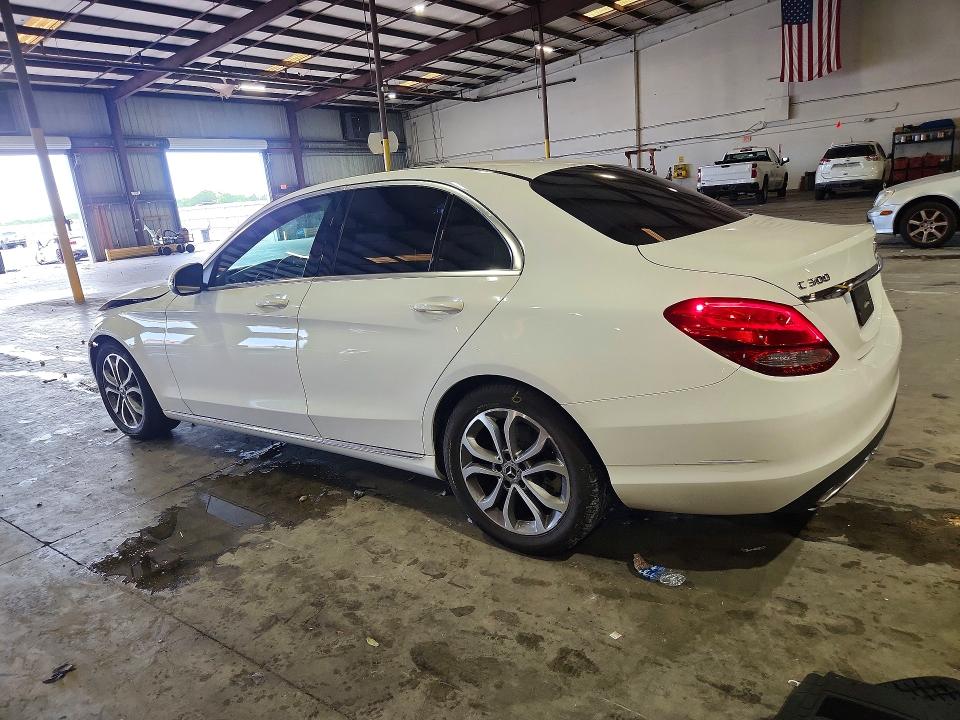 2017 Mercedes-benz C მანქანა იყიდება აუქციონზე, vin: 55SWF4JB7HU217816, აუქციონის ნომერი: 63382516