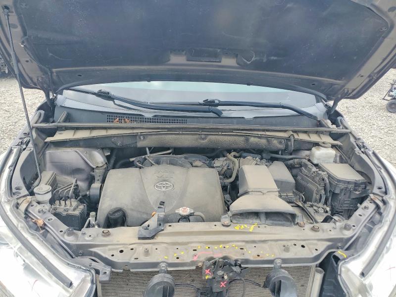 2019 Toyota Highlander მანქანა იყიდება აუქციონზე, vin: 5TDKZRFH2KS339990, აუქციონის ნომერი: 64834606