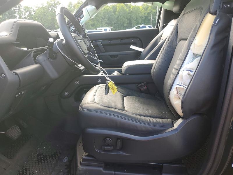 2025 Land Rover Defender მანქანა იყიდება აუქციონზე, vin: SALEJ6EX5S2422471, აუქციონის ნომერი: 65940336