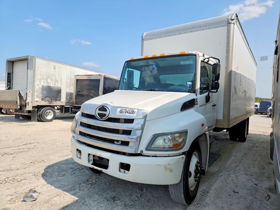 60784536 :رقم المزاد ، 5PVNE8JT0C4S53931 vin ، 2012 Hino 258/268 مزاد بيع
