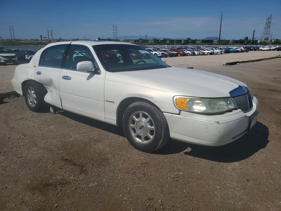 Aukcja sprzedaży 2001 Lincoln Town Car, vin: 1LNHM82W31Y715490, numer aukcji: 64514396