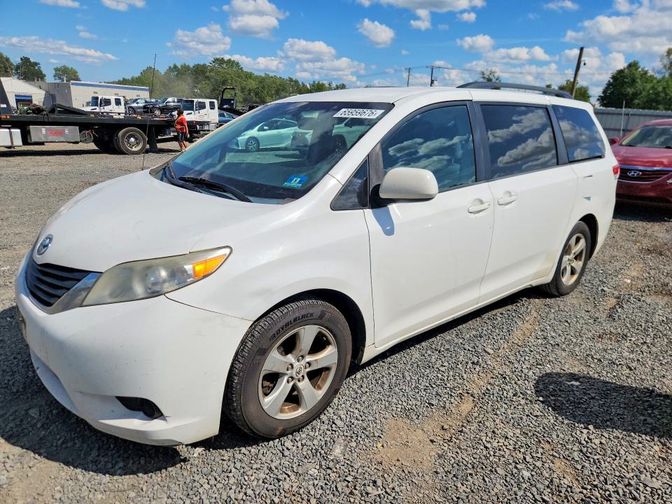 Aukcja sprzedaży 2014 Toyota Sienna, vin: 5TDKK3DC1ES474102, numer aukcji: 65959676