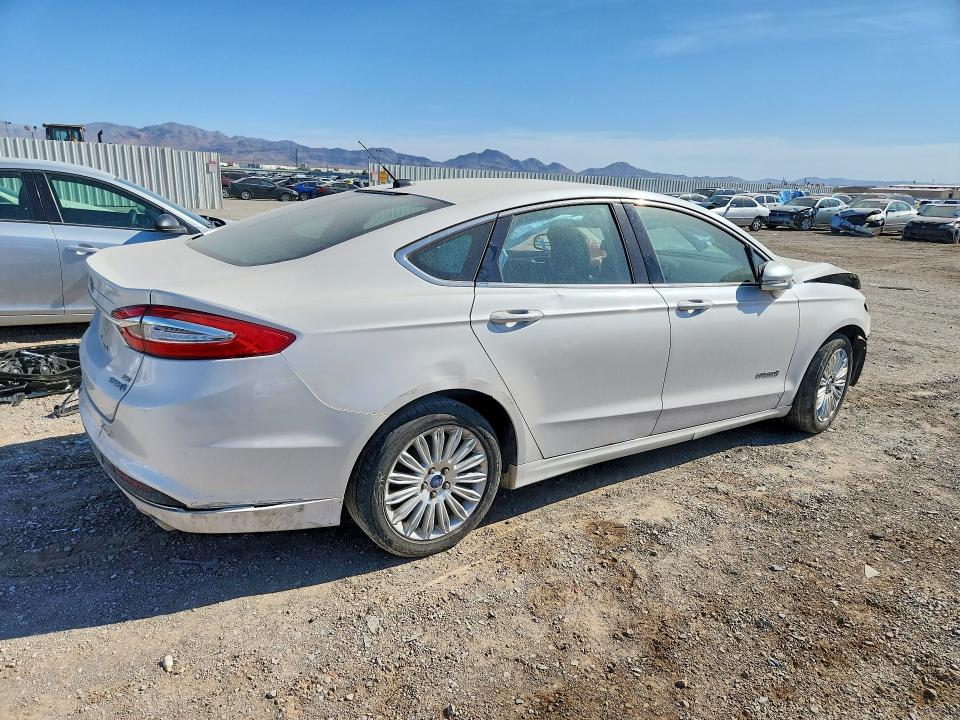 60042156 :رقم المزاد ، 3FA6P0LU2DR177536 vin ، 2013 Ford Fusion مزاد بيع