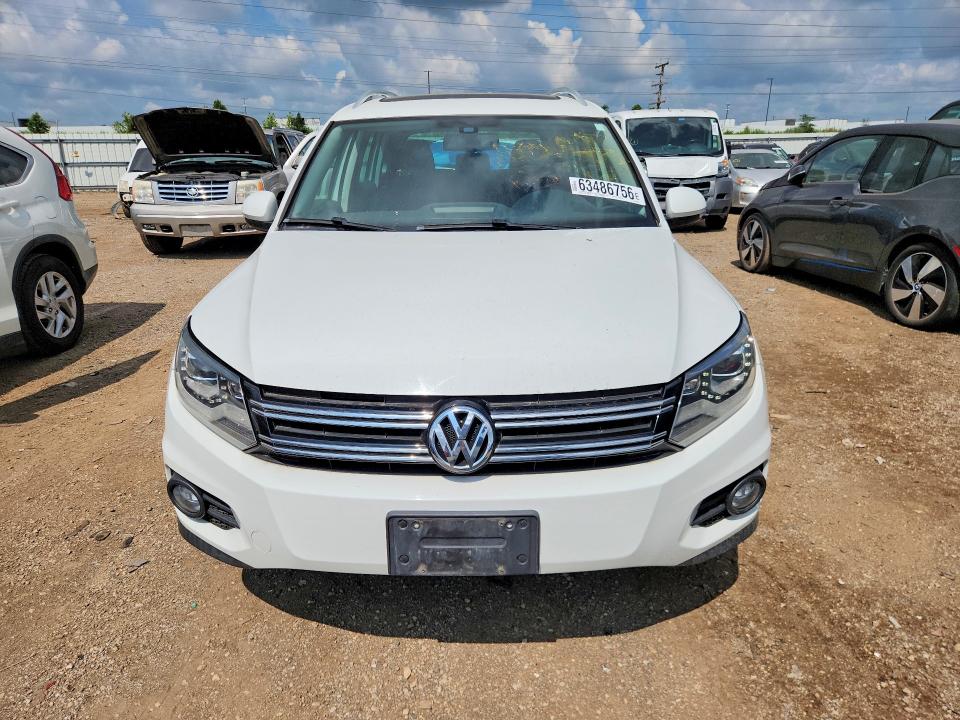 Продажа на аукционе авто 2016 Volkswagen Tiguan, vin: WVGBV7AX6GW581103, номер лота: 63486756