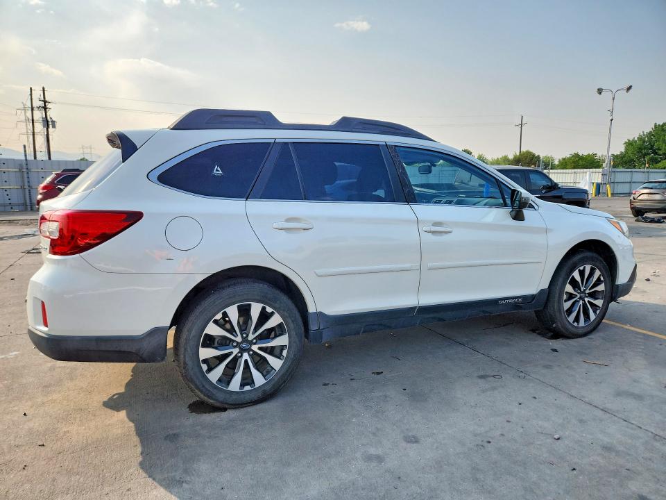 Продаж на аукціоні авто 2015 Subaru Outback, vin: 4S4BSBNC8F3242023, номер лоту: 64088846
