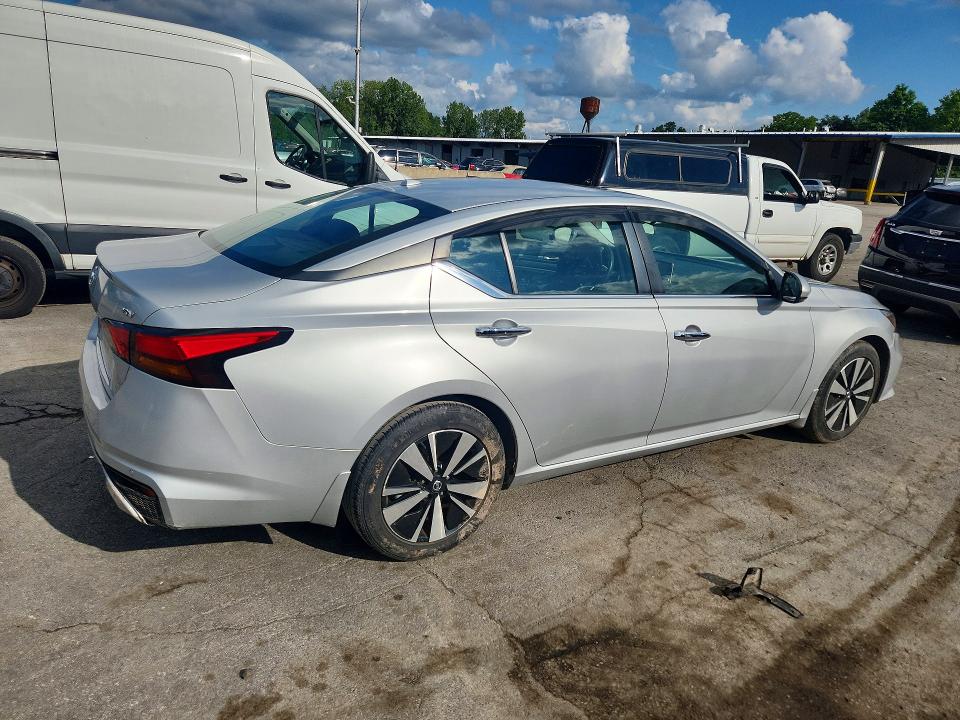 65657146 :رقم المزاد ، 1N4BL4DVXNN405506 vin ، 2022 Nissan Altima مزاد بيع