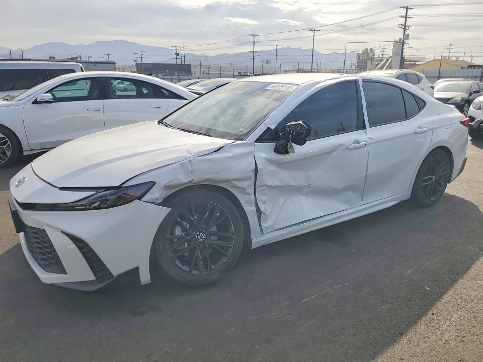 2025 Toyota Camry მანქანა იყიდება აუქციონზე, vin: 4T1DAACK5SU070165, აუქციონის ნომერი: 66975116
