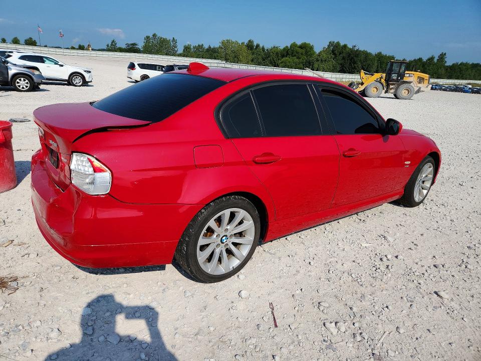 62802646 :رقم المزاد ، WBAPK7C5XBA464092 vin ، 2011 Bmw 328 مزاد بيع