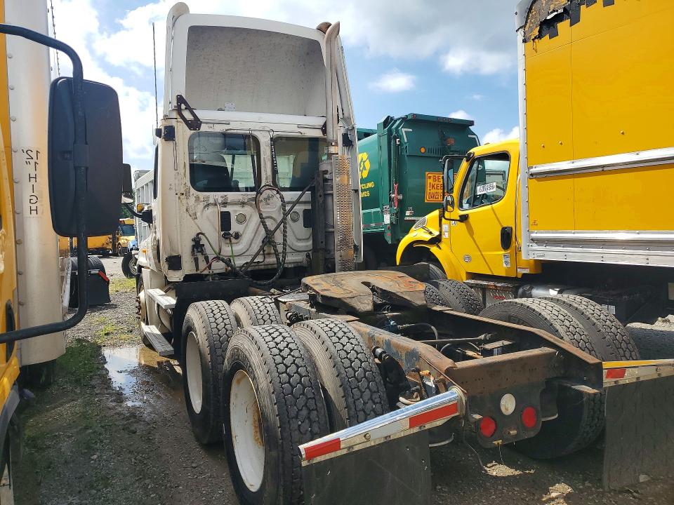 2010 Freightliner Cascadia 125 მანქანა იყიდება აუქციონზე, vin: 1FUJGEDR3ALAV5575, აუქციონის ნომერი: 64261336