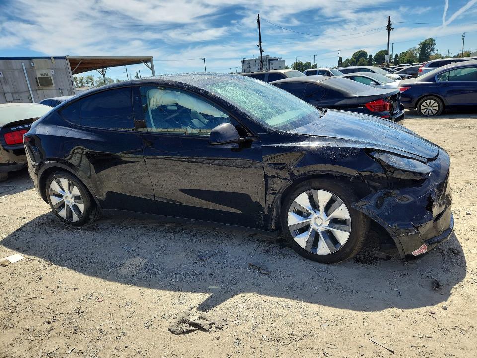 64475386 :رقم المزاد ، 7SAYGDEE9PF904051 vin ، 2023 Tesla Model Y مزاد بيع