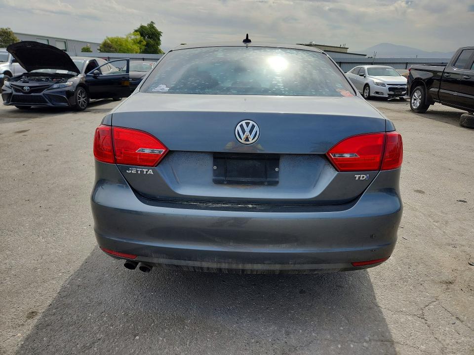 Продажа на аукционе авто 2013 Volkswagen Jetta, vin: 3VWLL7AJ1DM405286, номер лота: 61449366