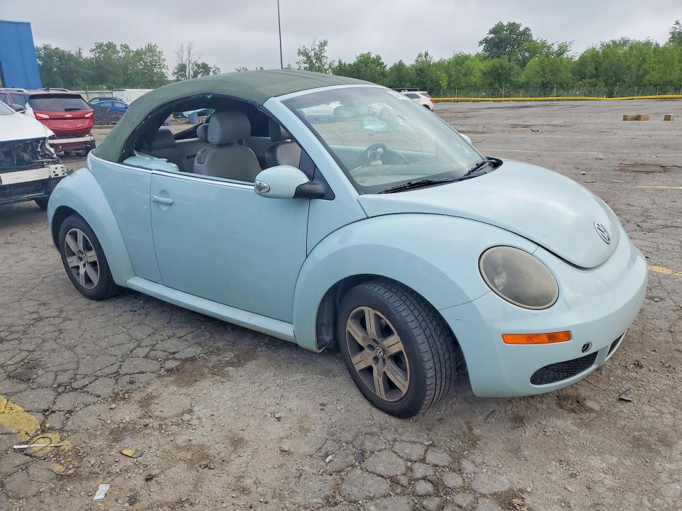 64602746 :رقم المزاد ، 3VWRF31Y36M307354 vin ، 2006 Volkswagen New Beetle مزاد بيع