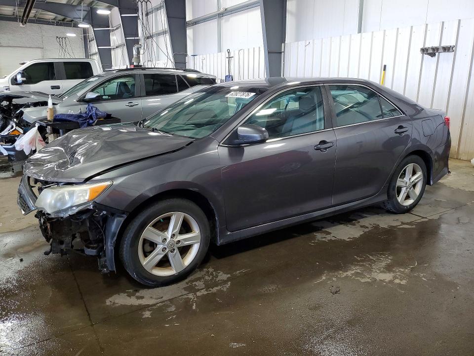 2014 Toyota Camry მანქანა იყიდება აუქციონზე, vin: 4T1BF1FK9EU852607, აუქციონის ნომერი: 63927876