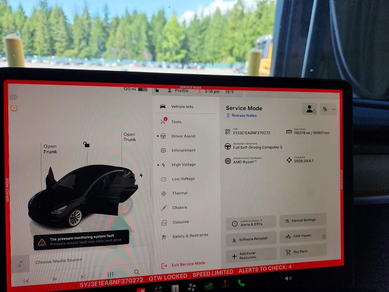 64856546 :رقم المزاد ، 5YJ3E1EA8NF370272 vin ، 2022 Tesla Model 3 مزاد بيع