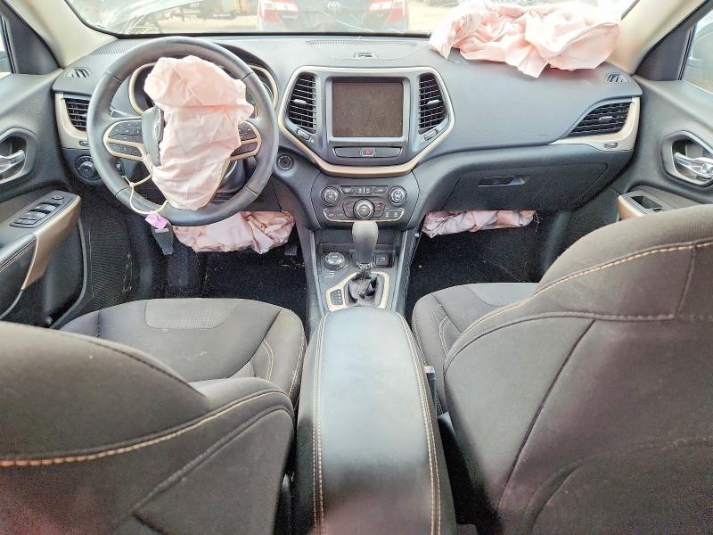 66120436 :رقم المزاد ، 1C4PJMCS3HW635920 vin ، 2017 Jeep Cherokee مزاد بيع