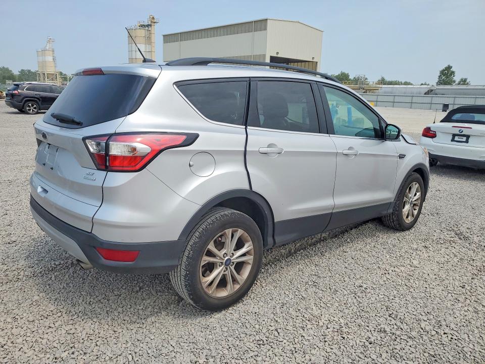Продажа на аукционе авто 2017 Ford Escape, vin: 1FMCU0GD2HUE90760, номер лота: 63741256