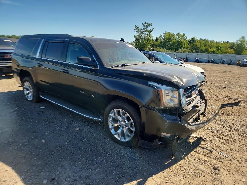 66598166 :رقم المزاد ، 1GKS2GKC3HR138159 vin ، 2017 Gmc Yukon Xl مزاد بيع