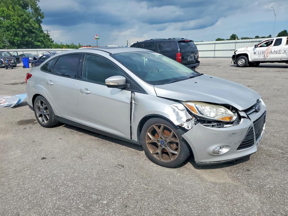 63987186 :رقم المزاد ، 1FADP3F23EL102346 vin ، 2014 Ford Focus مزاد بيع