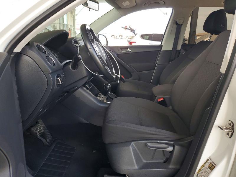 2015 Volkswagen Tiguan მანქანა იყიდება აუქციონზე, vin: WVGAV7AX7FW564031, აუქციონის ნომერი: 64634306