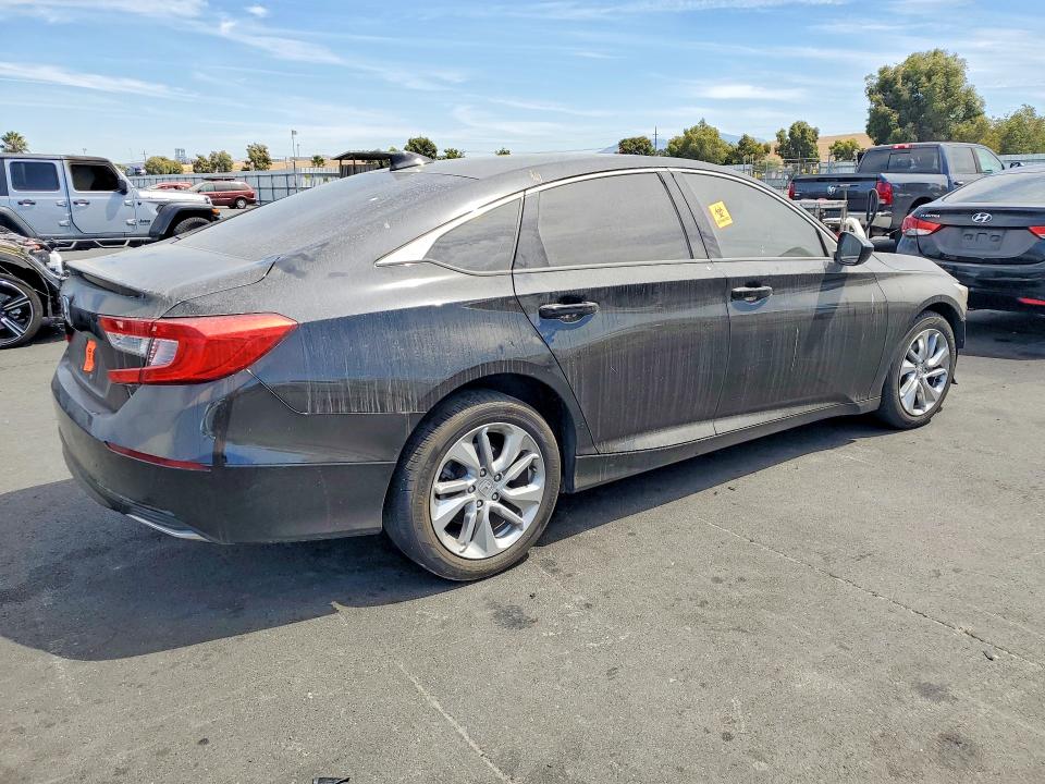 Продаж на аукціоні авто 2018 Honda Accord, vin: 1HGCV1F16JA072760, номер лоту: 64578626
