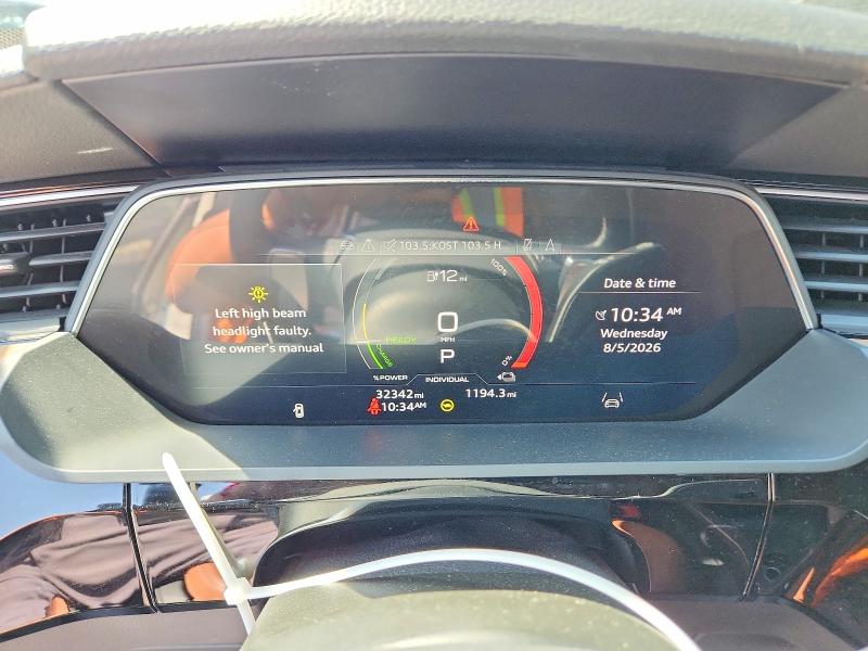 63729166 :رقم المزاد ، WA14AAGE8RB027657 vin ، 2024 Audi Q8 E-tron مزاد بيع