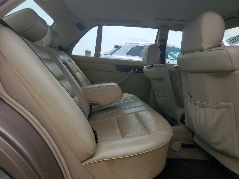 64981856 :رقم المزاد ، WDBCA39E5MA601462 vin ، 1991 Mercedes-benz 560 مزاد بيع