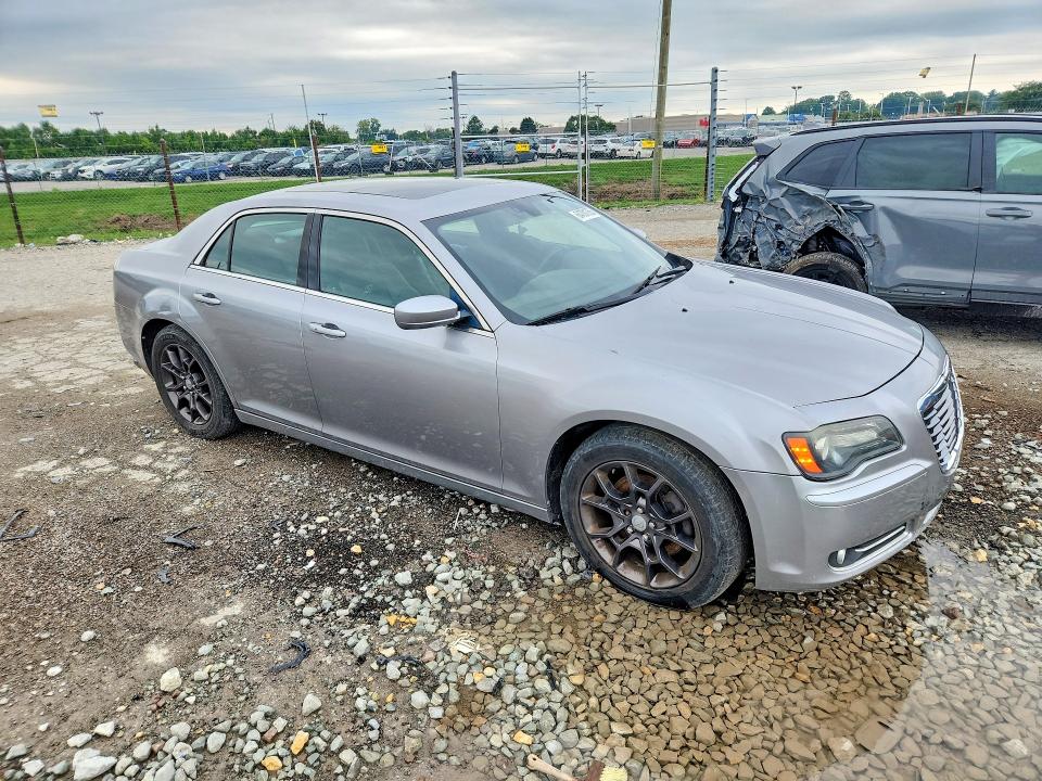 Продажа на аукционе авто 2014 Chrysler 300, vin: 2C3CCAGG0EH120529, номер лота: 64701756