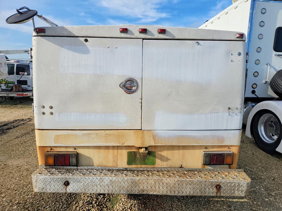 60992636 :رقم المزاد ، JALC4B16077005196 vin ، 2007 Isuzu Npr مزاد بيع