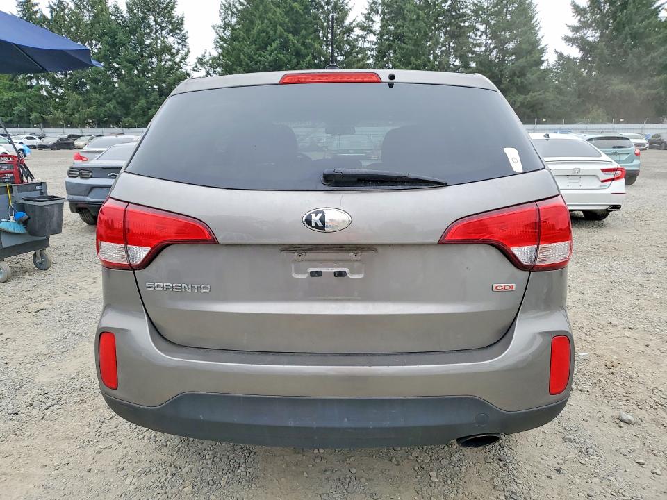 Продажа на аукционе авто 2015 Kia Sorento, vin: 5XYKT3A67FG557107, номер лота: 64298646