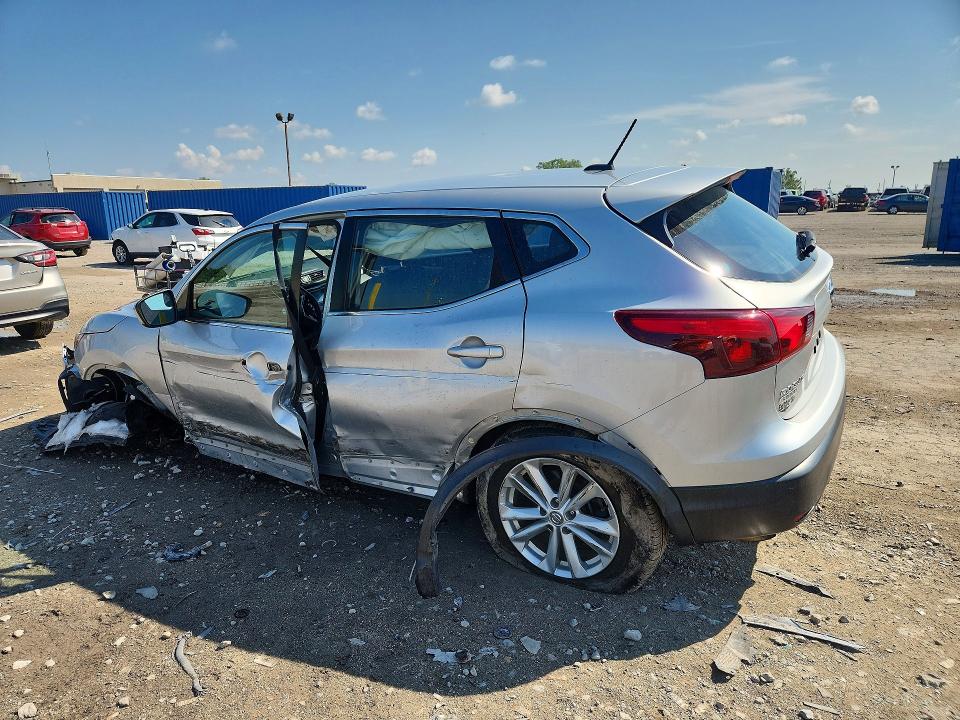 2017 Nissan Rogue Sport მანქანა იყიდება აუქციონზე, vin: JN1BJ1CR0HW132385, აუქციონის ნომერი: 66946146