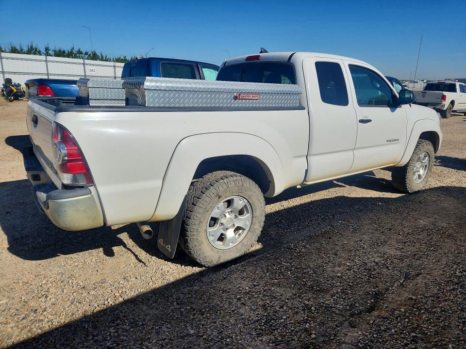 61410326 :رقم المزاد ، 5TFUU4EN3FX110994 vin ، 2015 Toyota Tacoma مزاد بيع