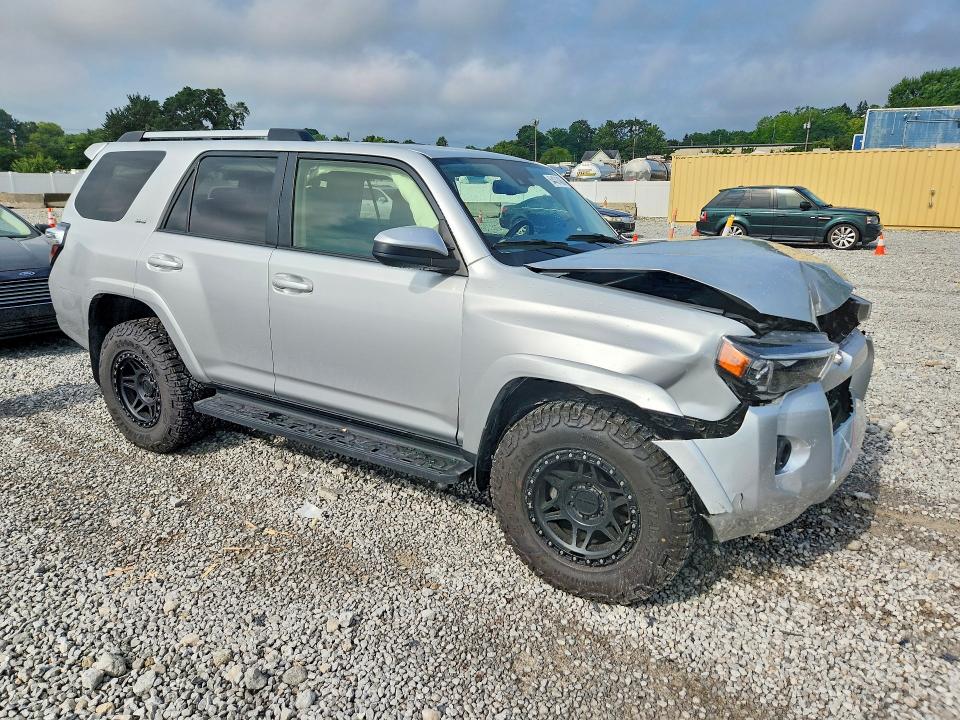 2024 Toyota 4runner მანქანა იყიდება აუქციონზე, vin: JTEMU5JR6R6249747, აუქციონის ნომერი: 64431436