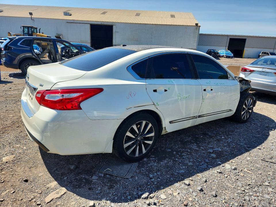 66233806 :رقم المزاد ، 1N4AL3AP5GC277833 vin ، 2016 Nissan Altima مزاد بيع