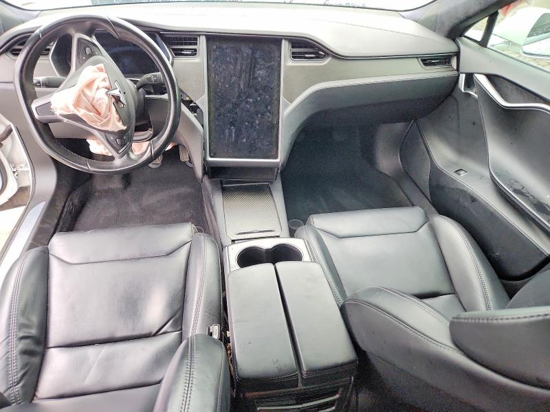 64373136 :رقم المزاد ، 5YJSA1E22JF258299 vin ، 2018 Tesla Model S مزاد بيع