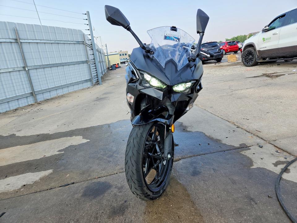 Продажа на аукционе авто 2025 Kawasaki Ex500, vin: ML5EXGG13SDA37173, номер лота: 63869506