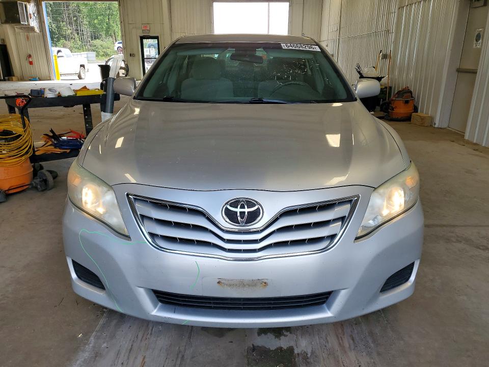 64668296 :رقم المزاد ، 4T4BF3EK4BR218524 vin ، 2011 Toyota Camry مزاد بيع