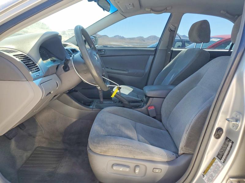 63158926 :رقم المزاد ، 4T1BE32K04U327907 vin ، 2004 Toyota Camry مزاد بيع