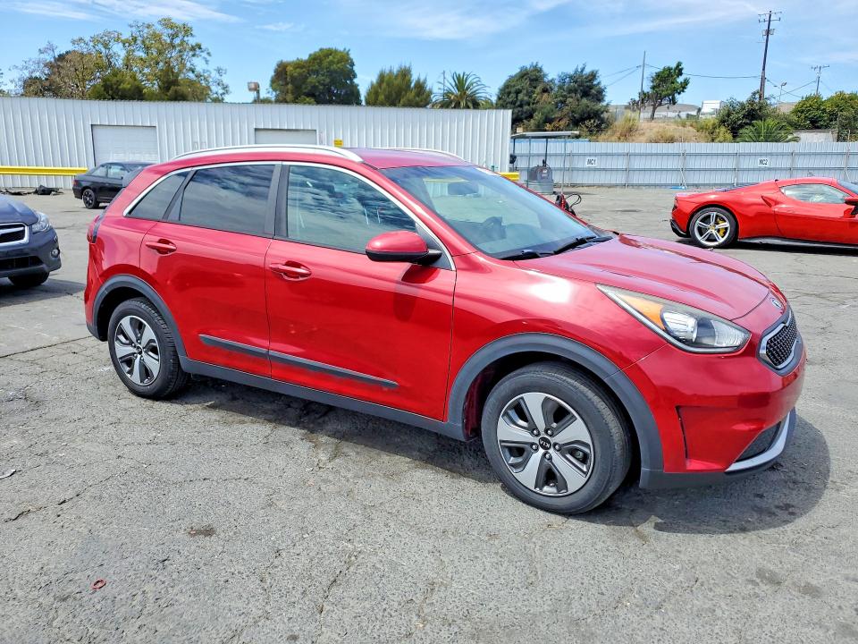 65535086 :رقم المزاد ، KNDCB3LC7H5101257 vin ، 2017 Kia Niro مزاد بيع