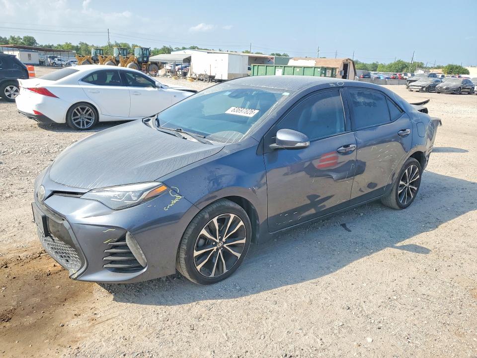 63697826 :رقم المزاد ، 5YFBURHE8HP710122 vin ، 2017 Toyota Corolla مزاد بيع
