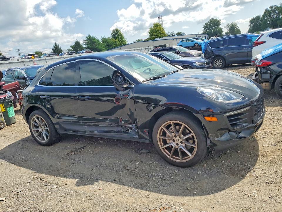 2015 Porsche Macan მანქანა იყიდება აუქციონზე, vin: WP1AB2A58FLB73999, აუქციონის ნომერი: 65535656