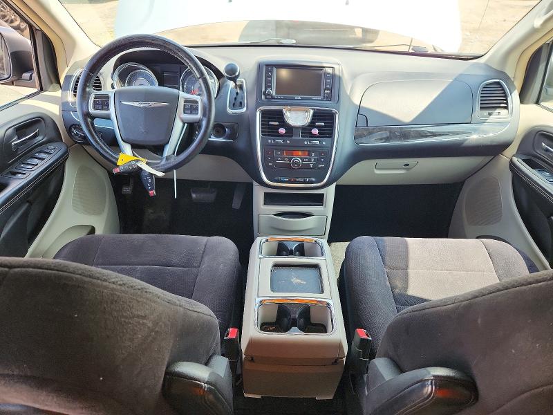 66778536 :رقم المزاد ، 2A4RR5DG0BR607889 vin ، 2011 Chrysler Town & Country مزاد بيع
