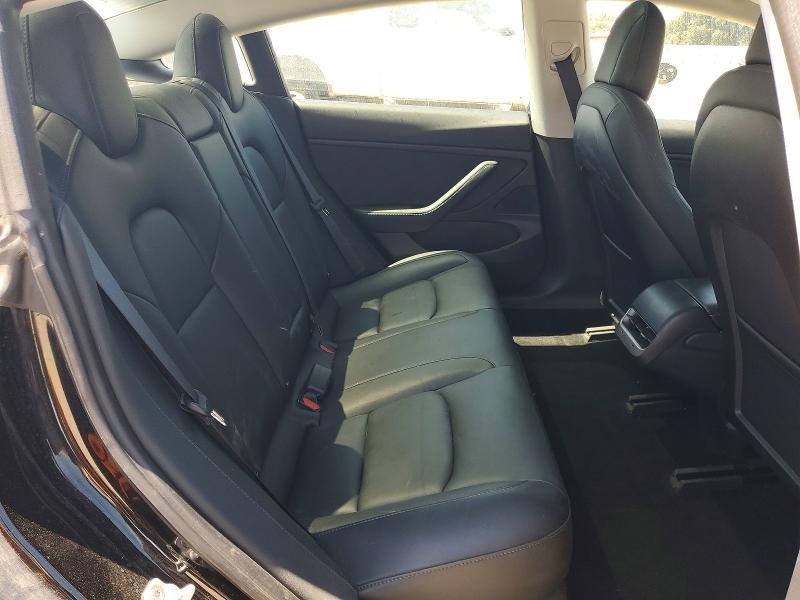 58026386 :رقم المزاد ، 5YJ3E1EAXJF171976 vin ، 2018 Tesla Model 3 مزاد بيع