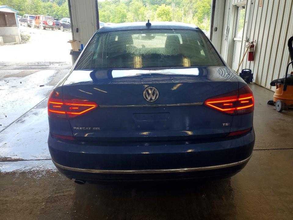 Продаж на аукціоні авто 2017 Volkswagen Passat, vin: 1VWCT7A30HC080316, номер лоту: 63000546