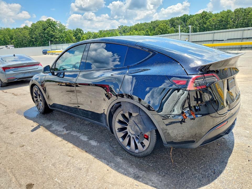 Продажа на аукционе авто 2021 Tesla Model Y, vin: 5YJYGDEFXMF301434, номер лота: 63660146